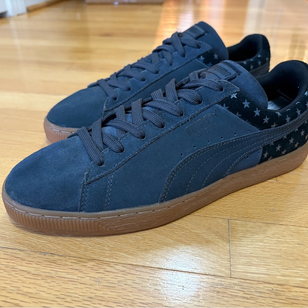 Men’s Puma Suede Stars Sneakers, Gray/Black, Size 10